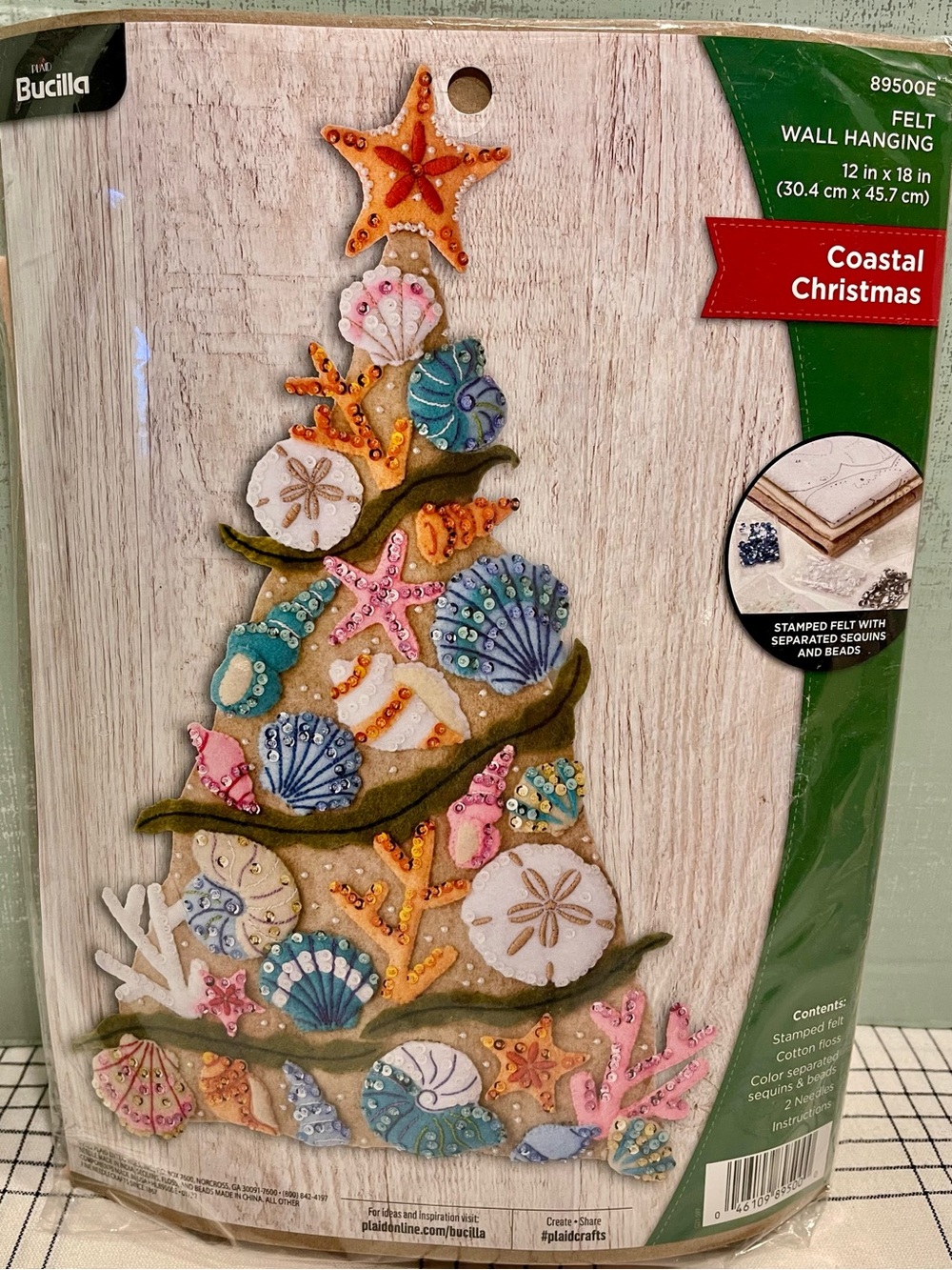NWT Bucilla Coastal Christmas Felt Wall Hanging - Seashell Tree